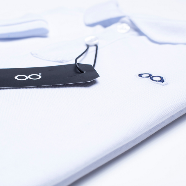 00019 POLO blanco con LOGO bordado