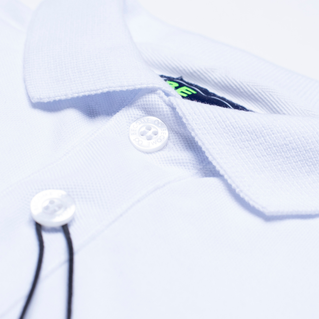 00019 POLO blanco con LOGO bordado