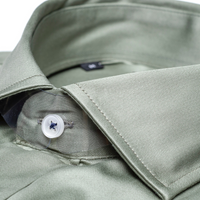 0053. Camisa SATEN STRECH verde