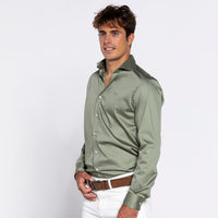 0053. Camisa SATEN STRECH verde